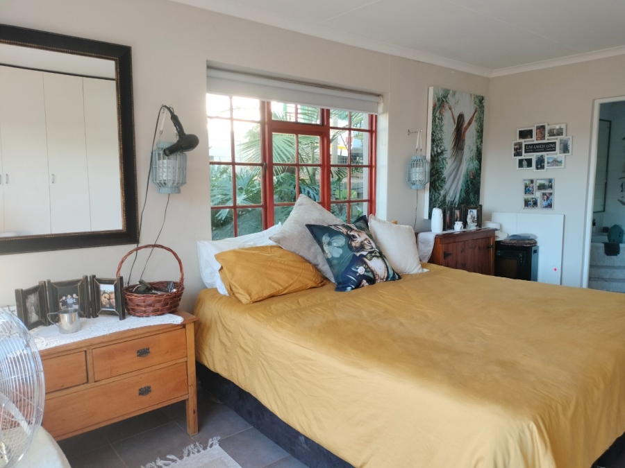 4 Bedroom Property for Sale in Fraaiuitsig Western Cape